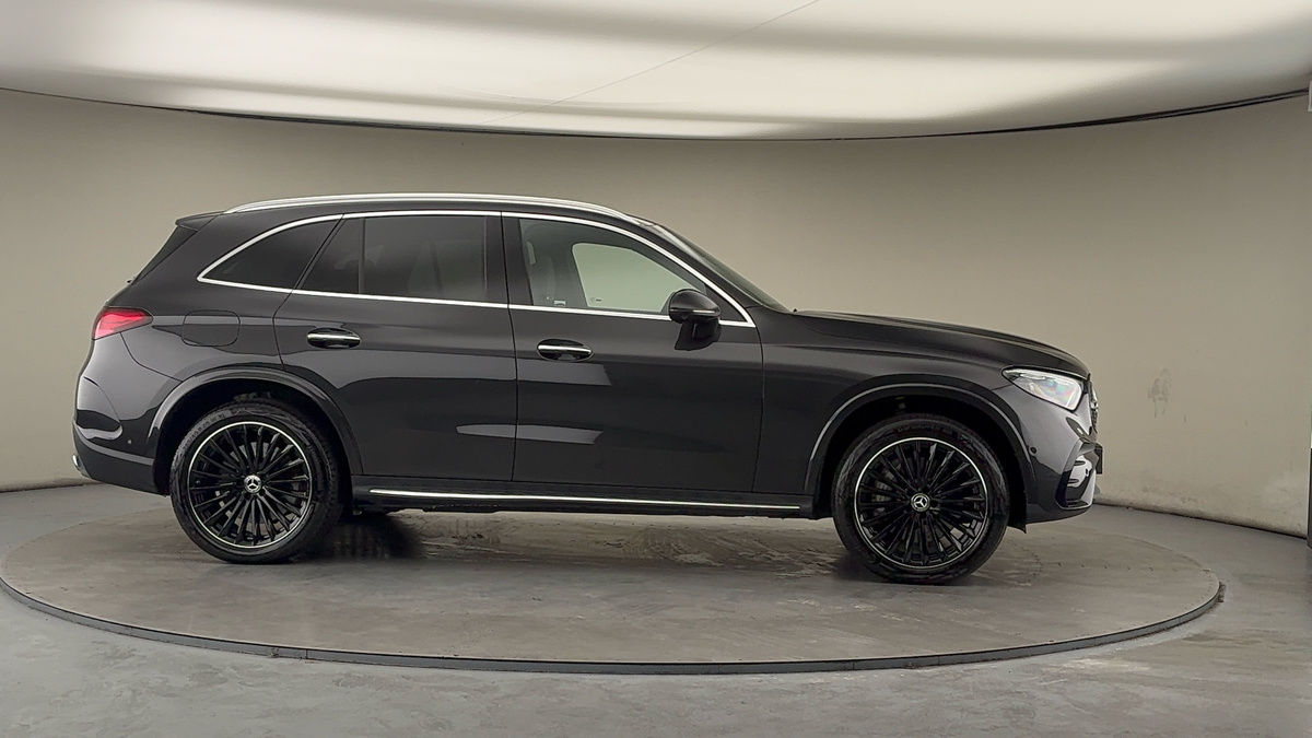 More views of Mercedes-Benz GLC