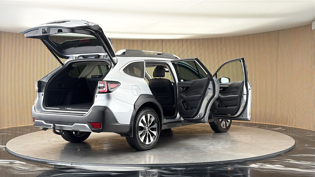 More views of Subaru Outback
