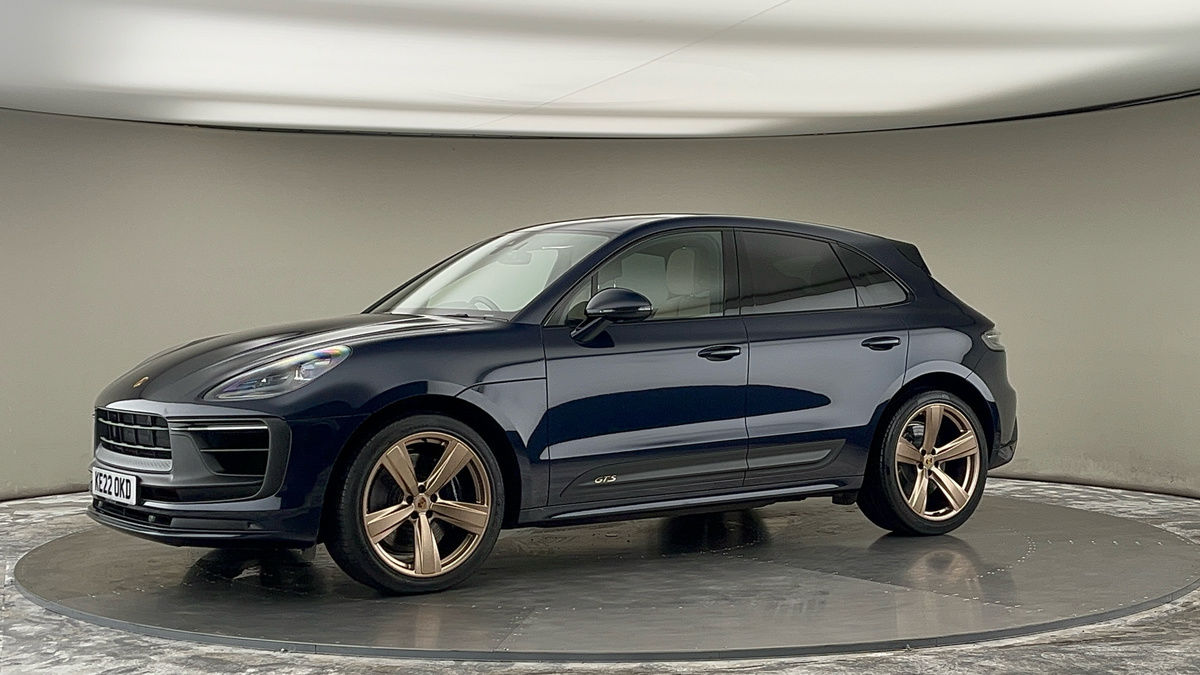 More views of Porsche Macan