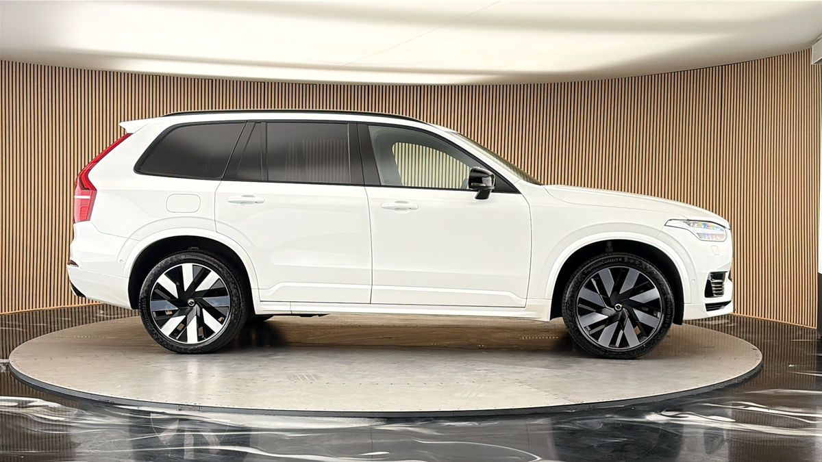 More views of Volvo XC90
