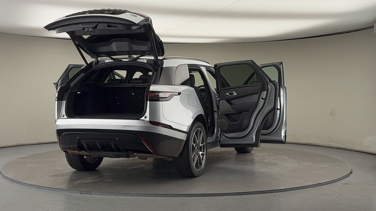More views of Land Rover Range Rover Velar
