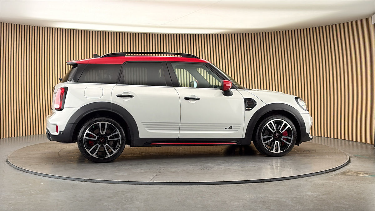 More views of MINI Countryman