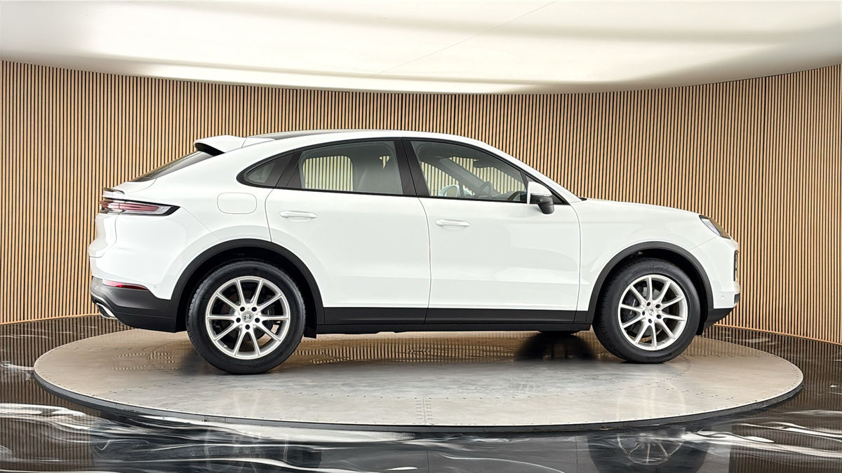 More views of Porsche Cayenne