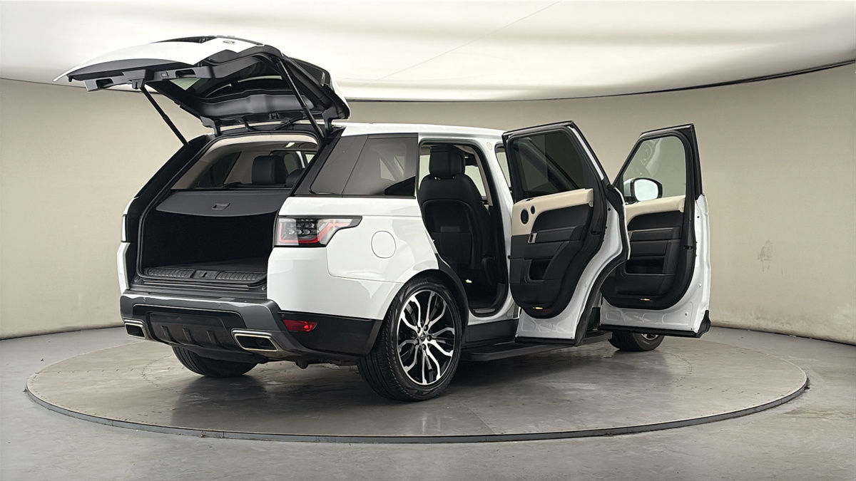 More views of Land Rover Range Rover Sport