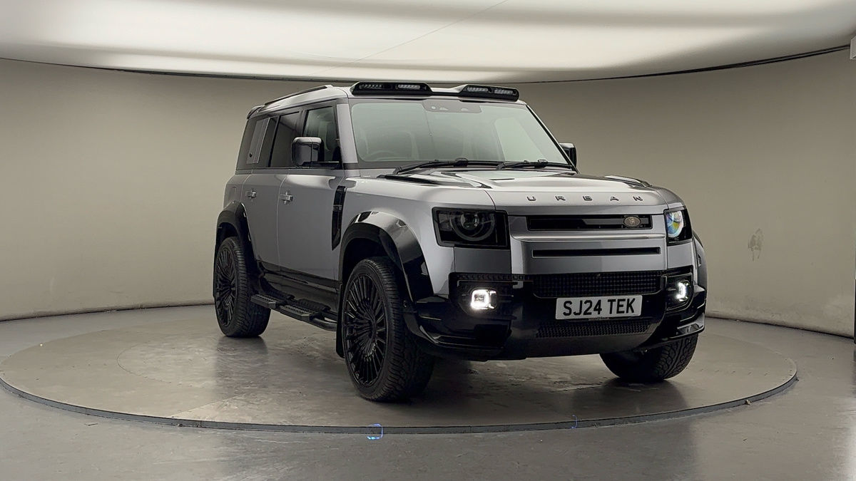 More views of Land Rover Defender 110