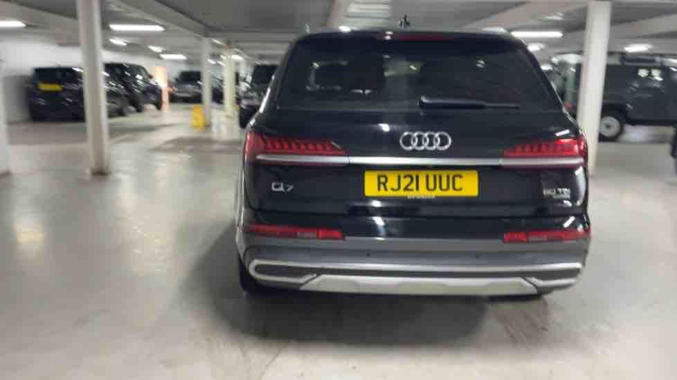 More views of Audi Q7
