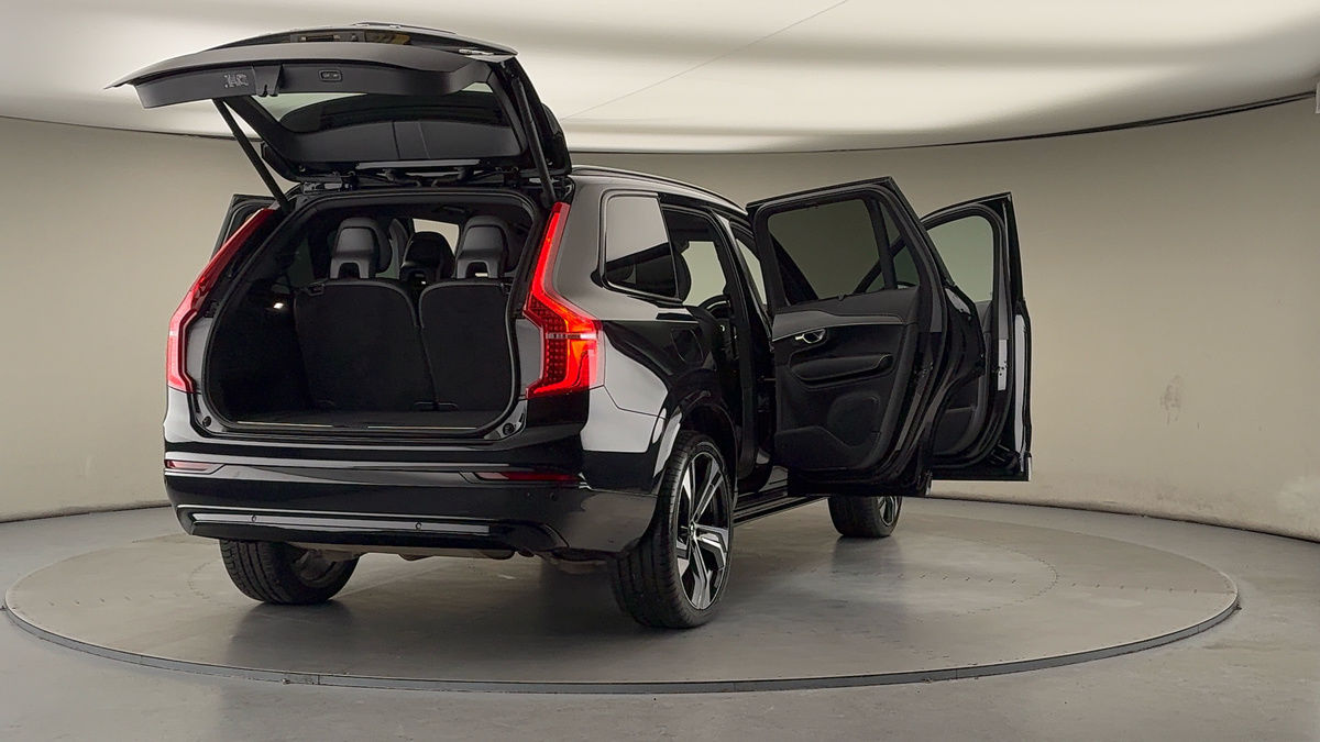 More views of Volvo XC90