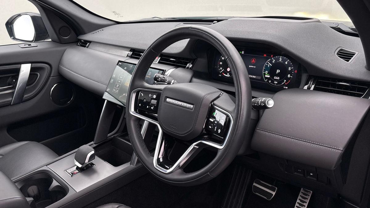 Land Rover Discovery Sport Image 5