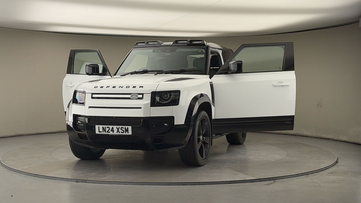 More views of Land Rover Defender 90