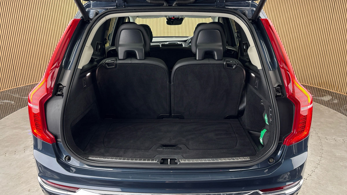 Volvo XC90 Image 11