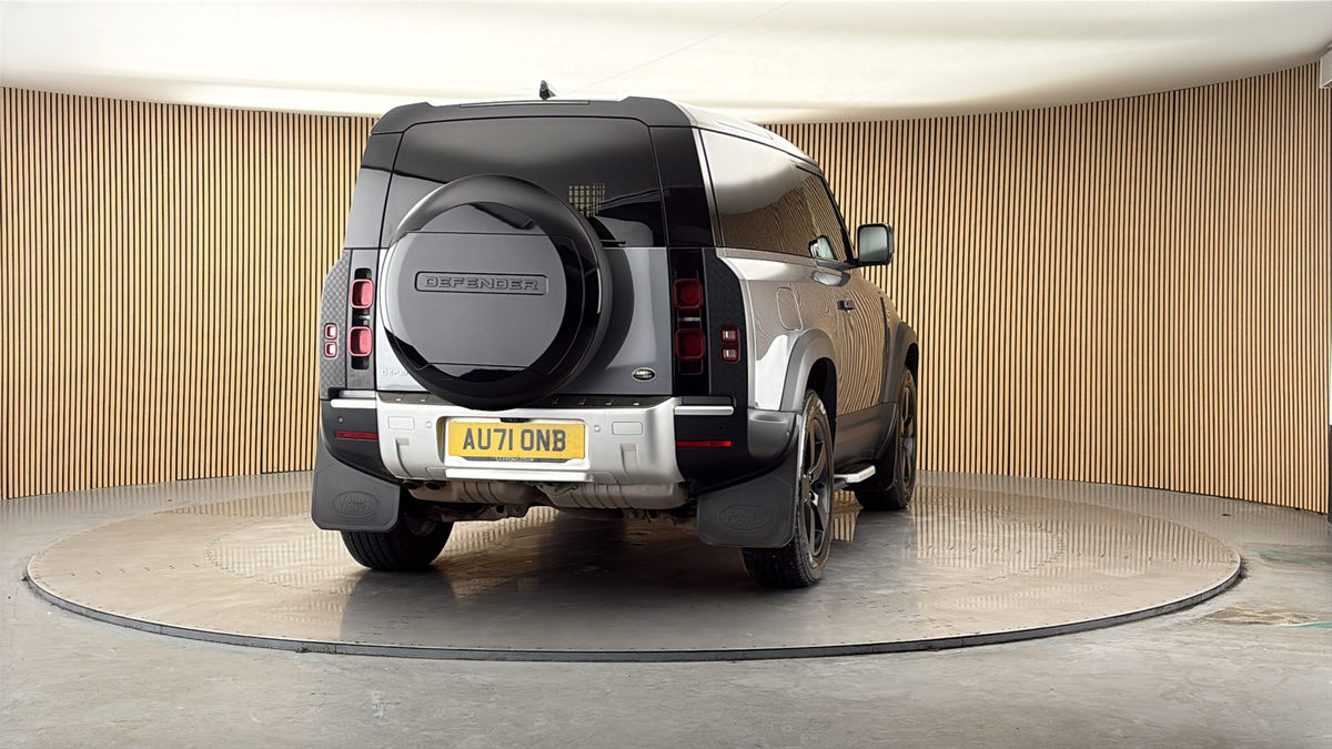 More views of Land Rover Defender 90