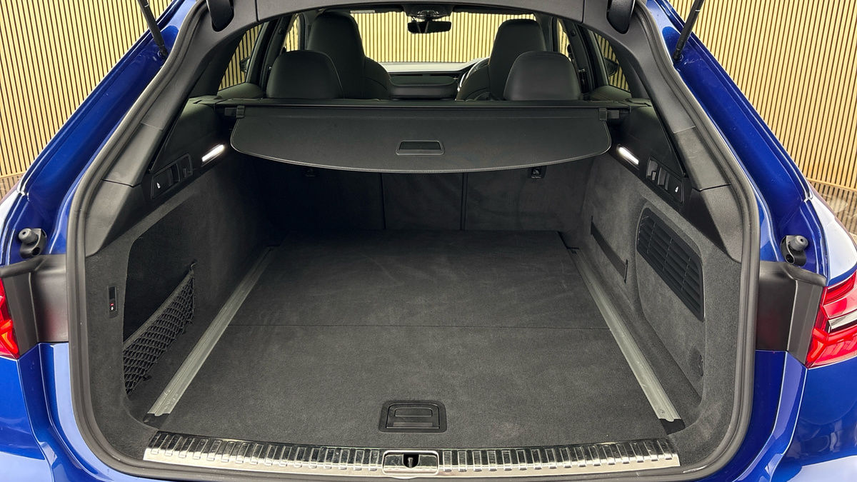 Audi RS6 Avant Image 11