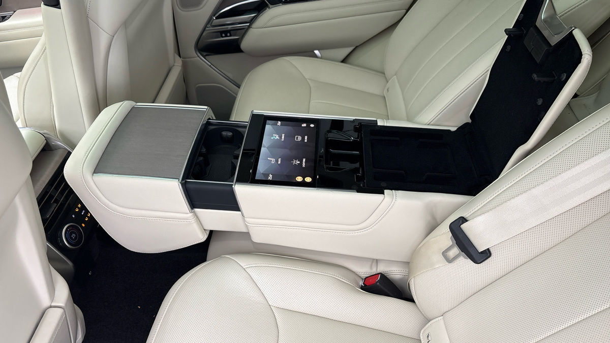 Land Rover Range Rover Image 9