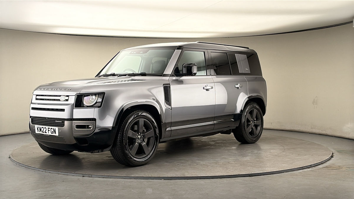 Land Rover Defender 110 Image 20