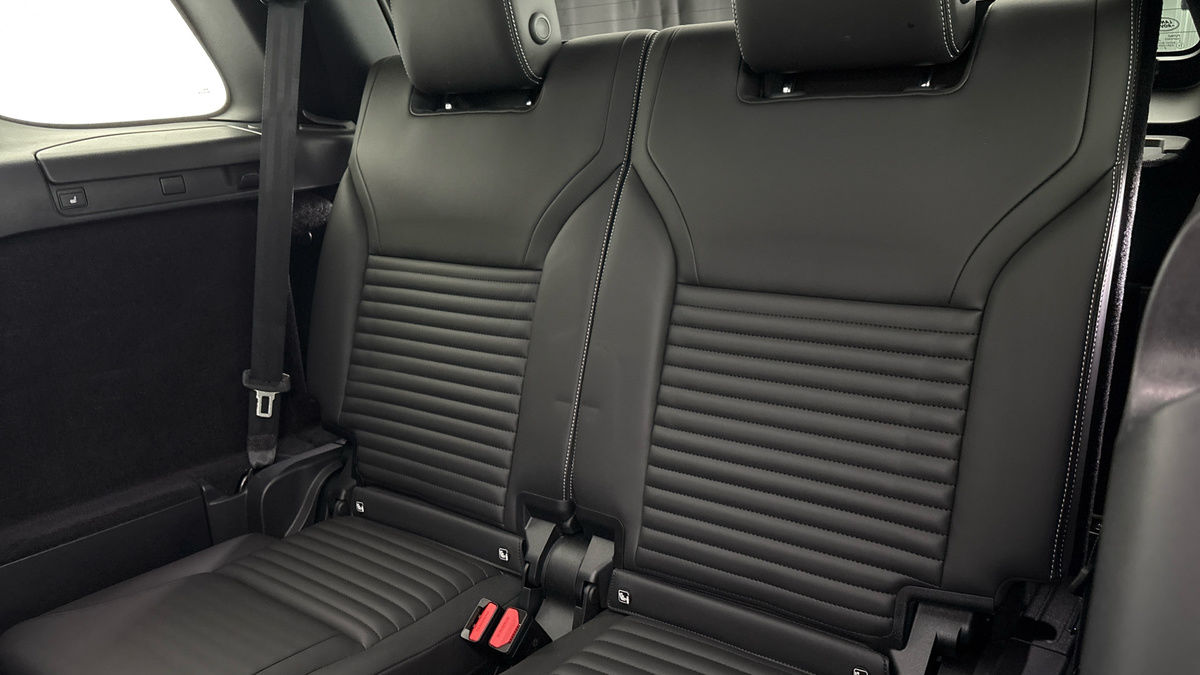 Land Rover Discovery Image 26