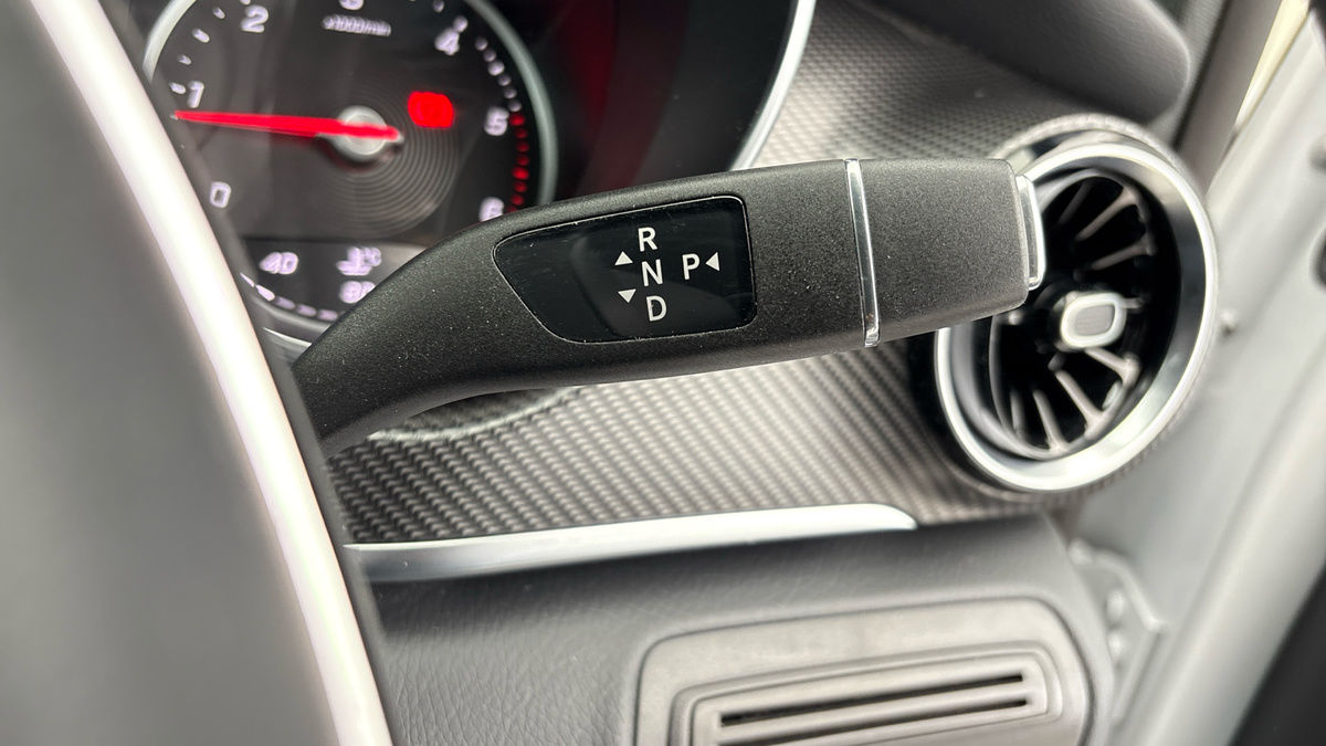 Mercedes-Benz V Class Image 6