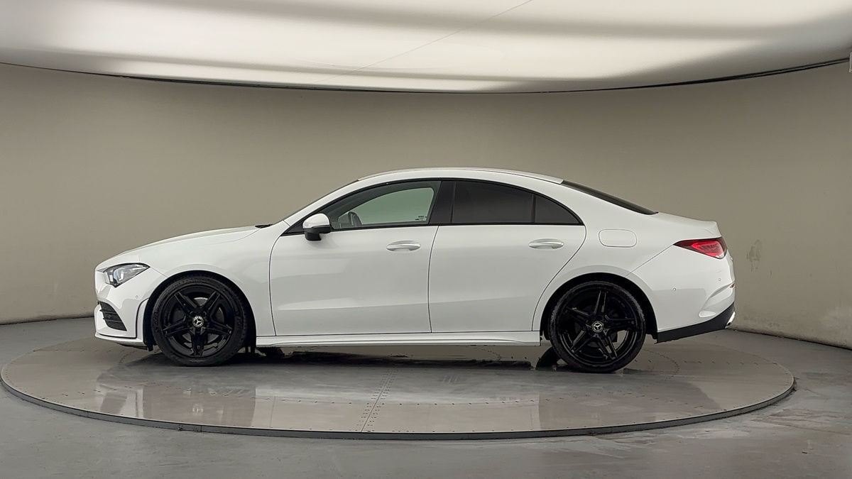 Mercedes-Benz CLA Image 15