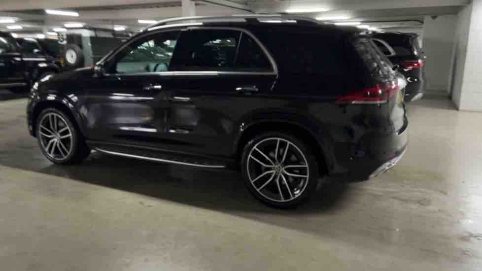 More views of Mercedes-Benz GLE