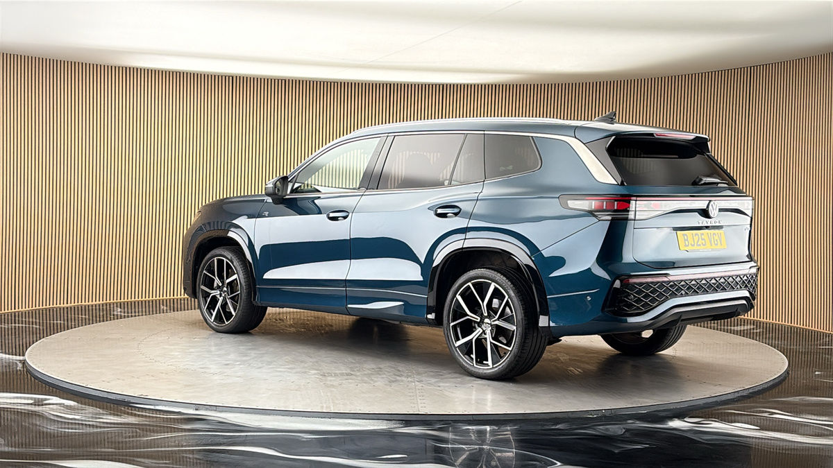 More views of Volkswagen Tayron