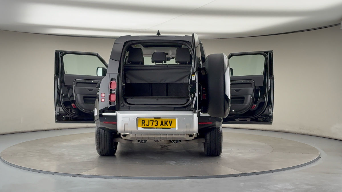 More views of Land Rover Defender 90