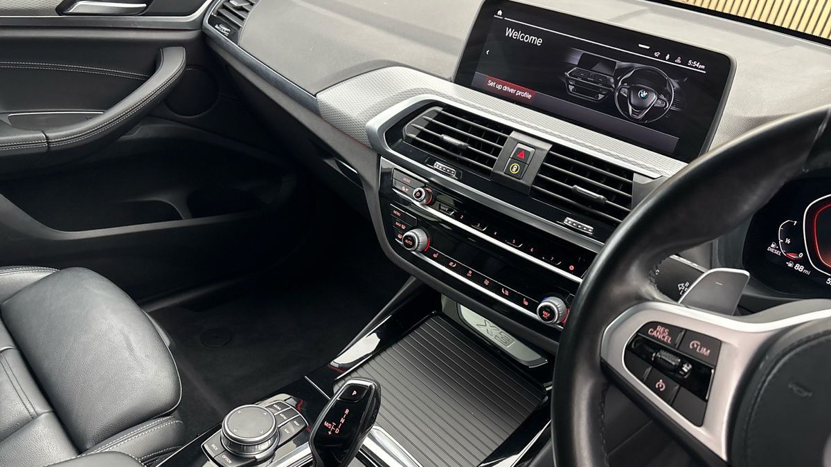 BMW X3 Image 18