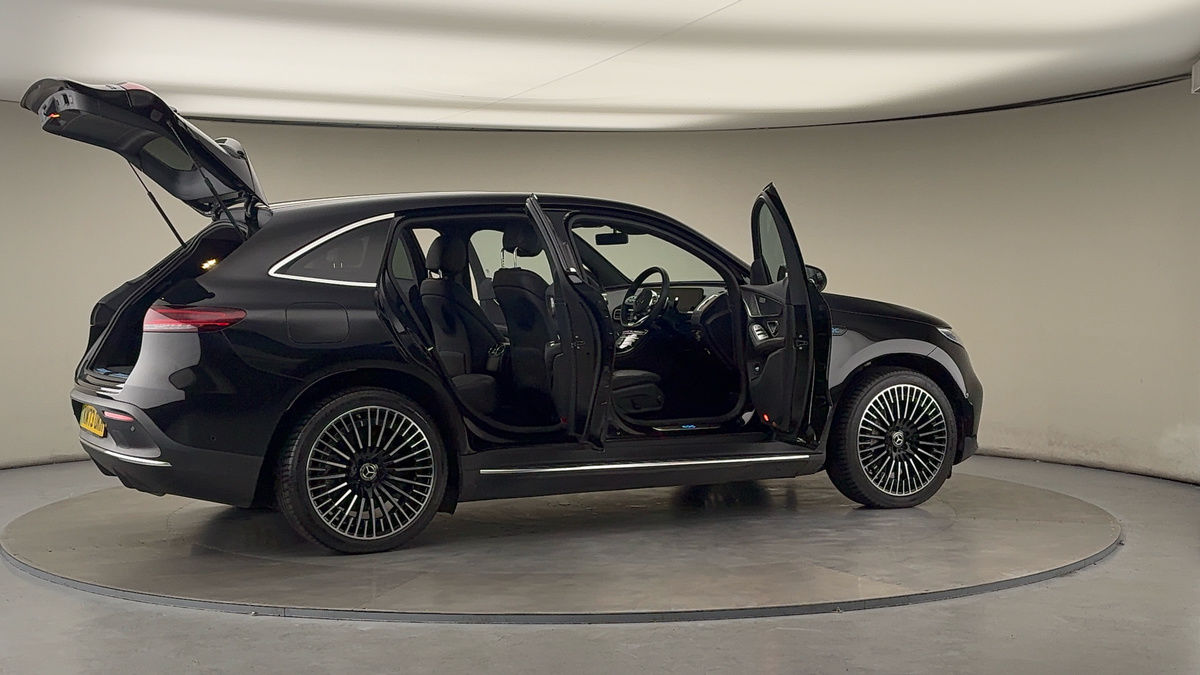 More views of Mercedes-Benz EQC