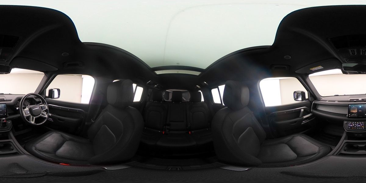 More views of Land Rover Defender 110