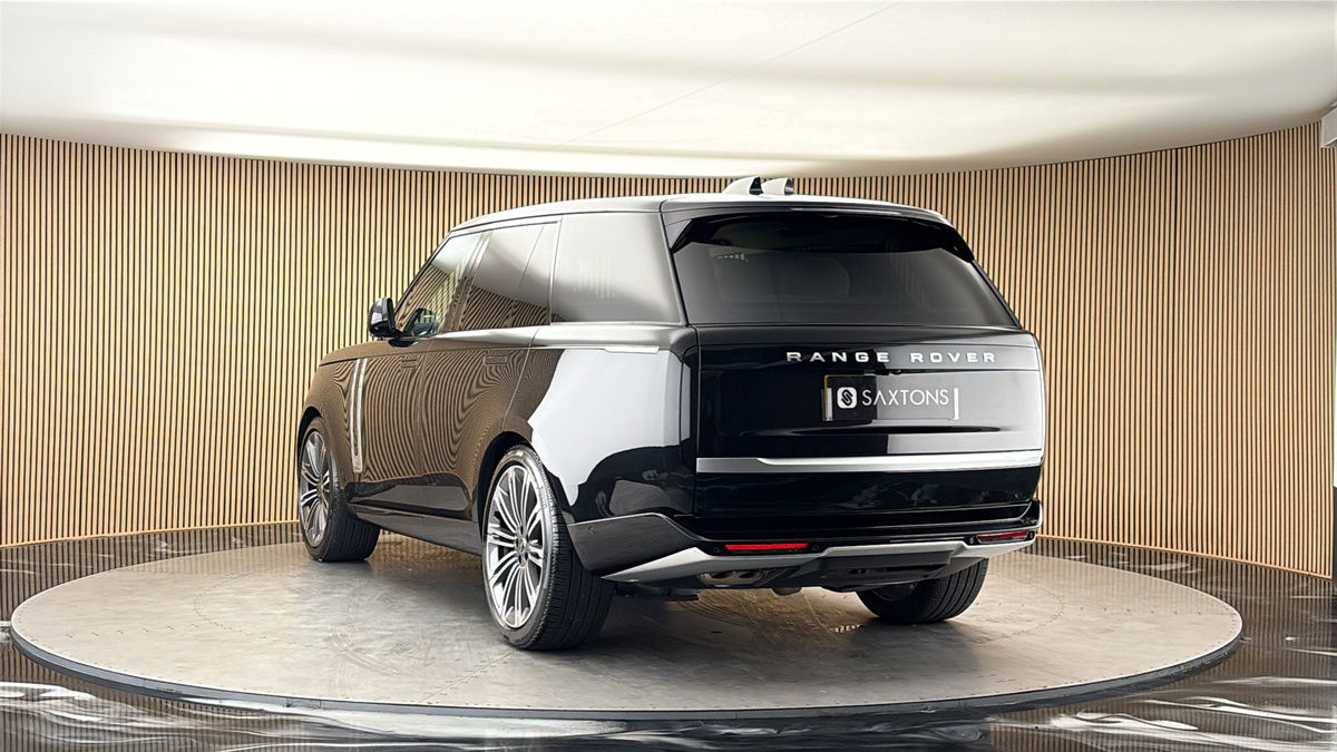 More views of Land Rover Range Rover