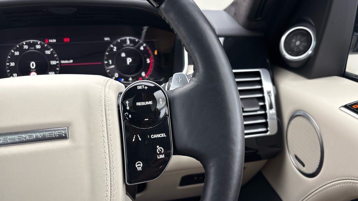 Land Rover Range Rover Image 14