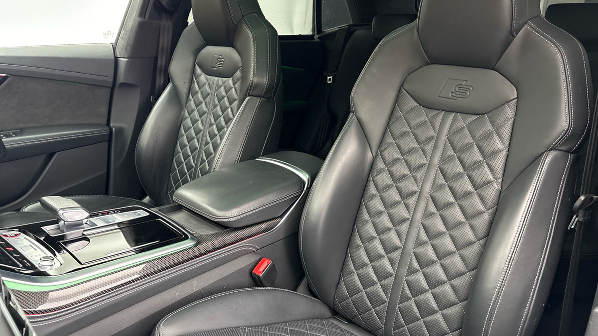 Audi SQ8 Image 7