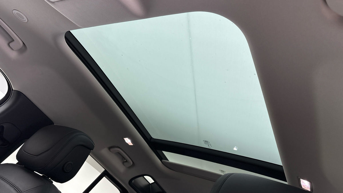 Land Rover Defender 110 Urban Image 6