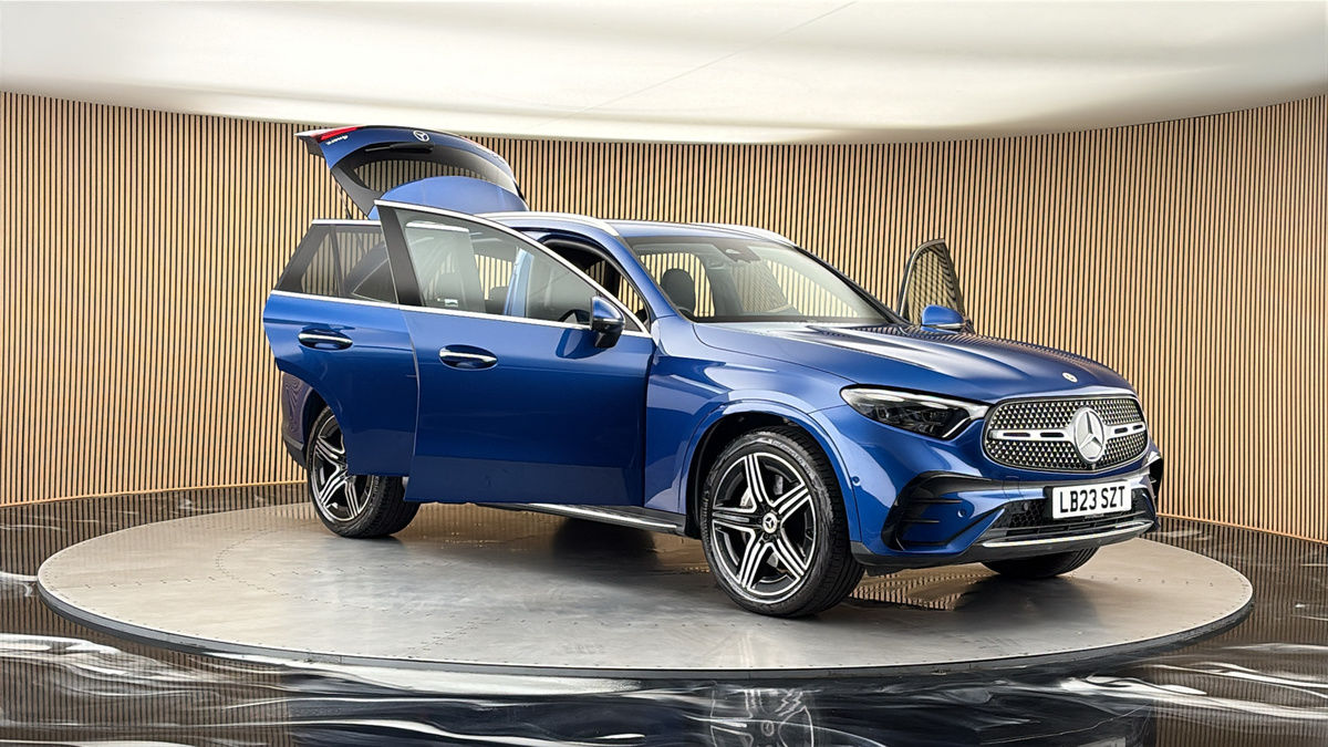 More views of Mercedes-Benz GLC