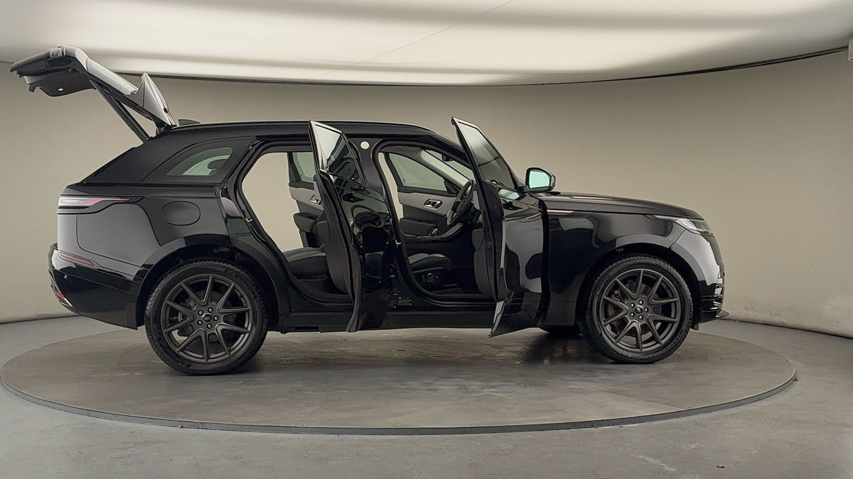 More views of Land Rover Range Rover Velar