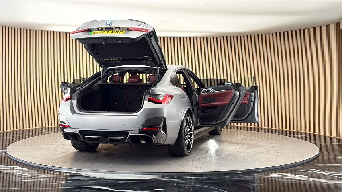 More views of BMW i4
