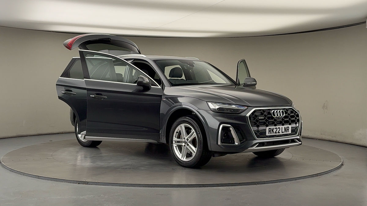 More views of Audi Q5