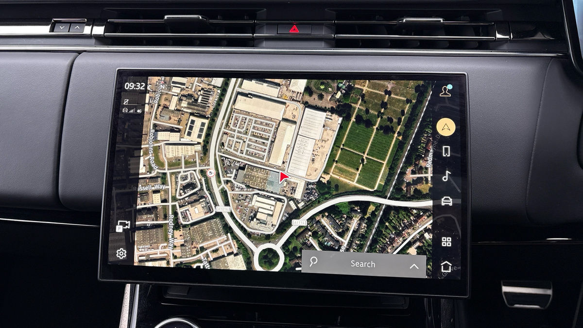 Land Rover Range Rover Sport Urban Image 17