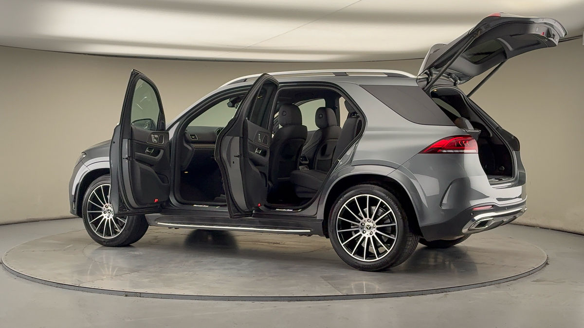 More views of Mercedes-Benz GLE