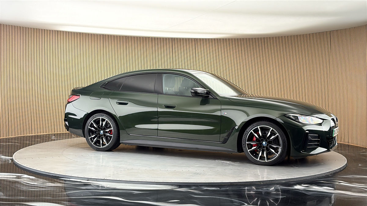 More views of BMW i4