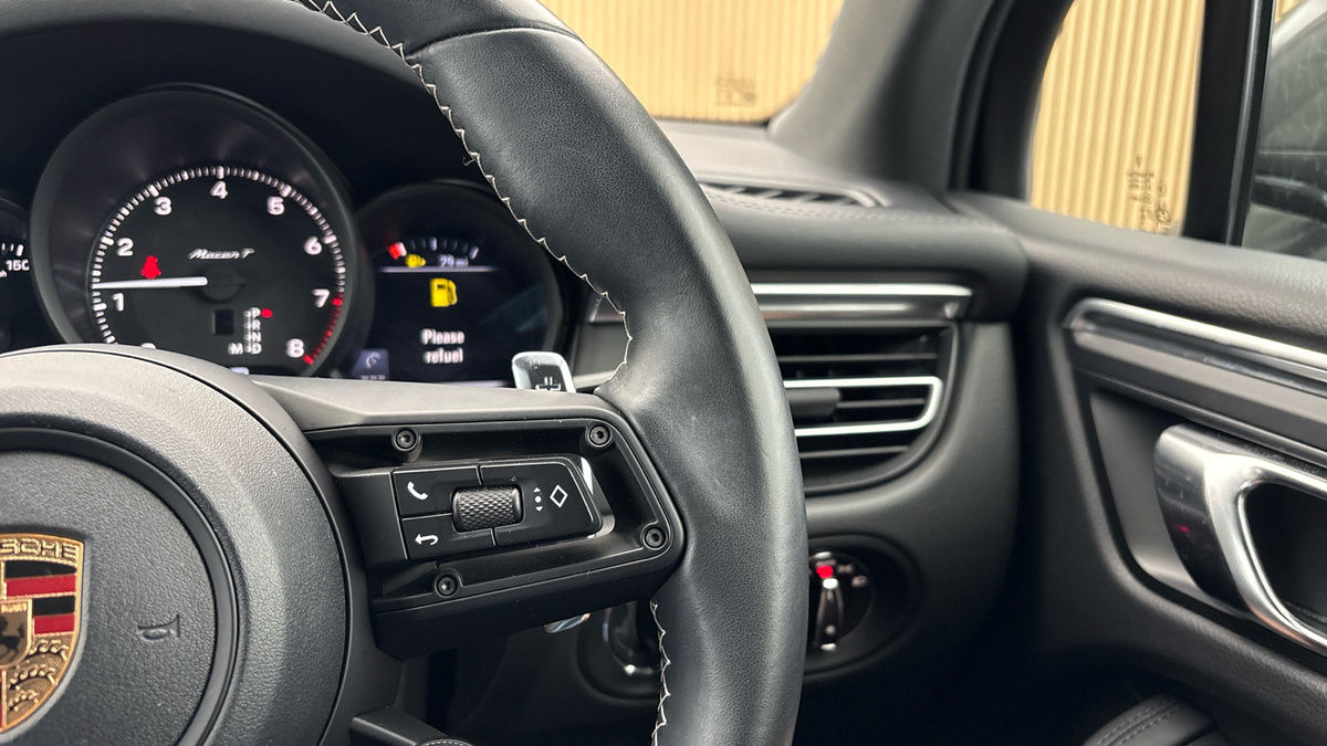 Porsche Macan Image 14