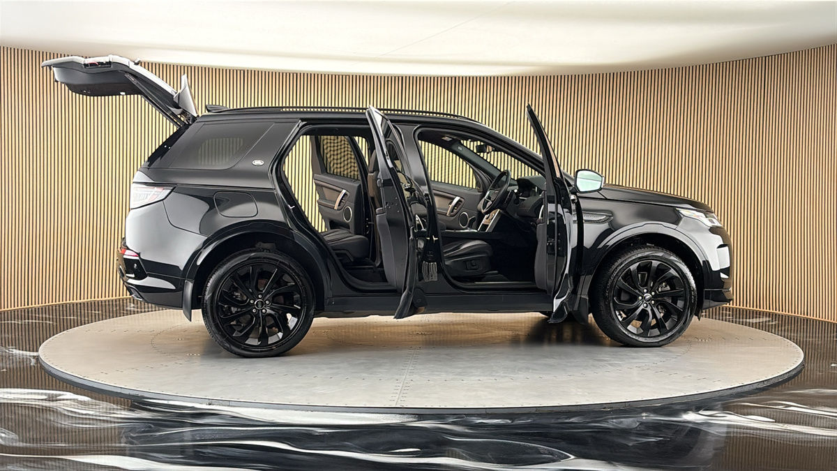 More views of Land Rover Discovery Sport