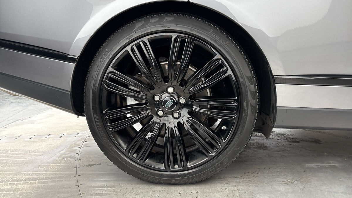 Land Rover Range Rover Image 10