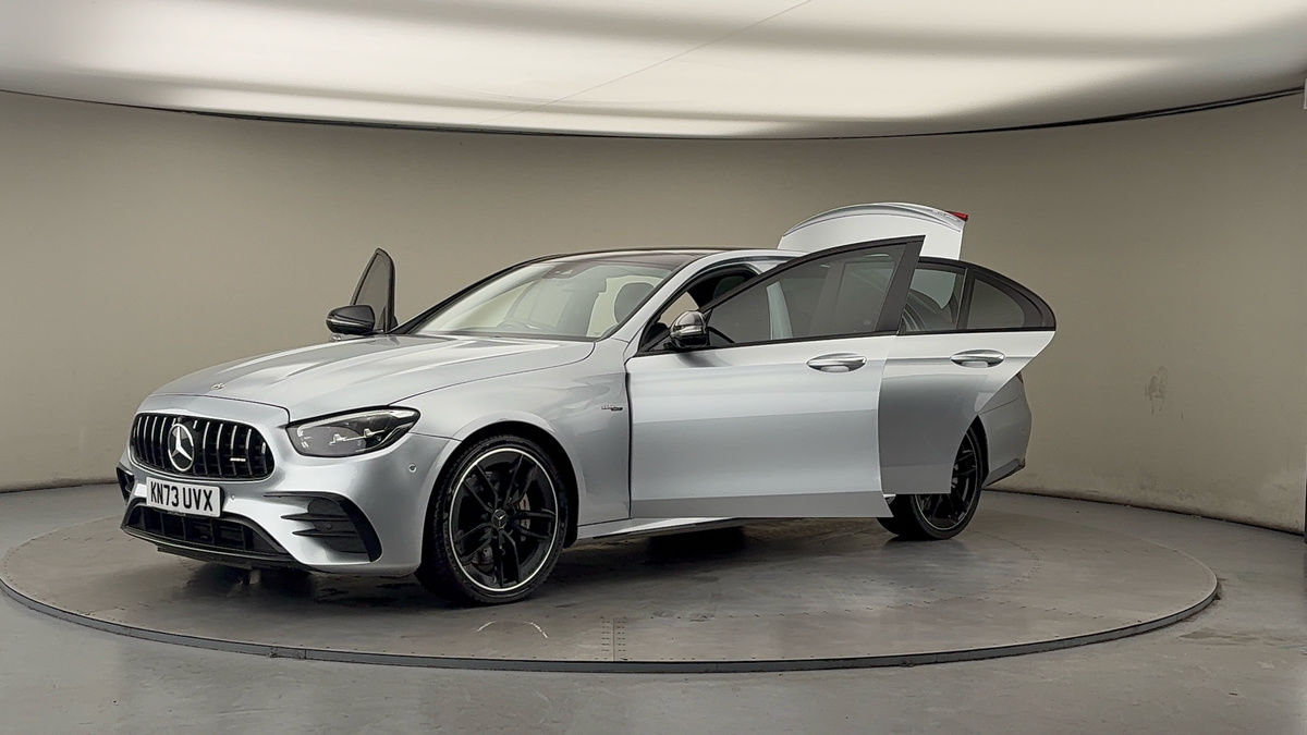 Mercedes-Benz E Class Image 22