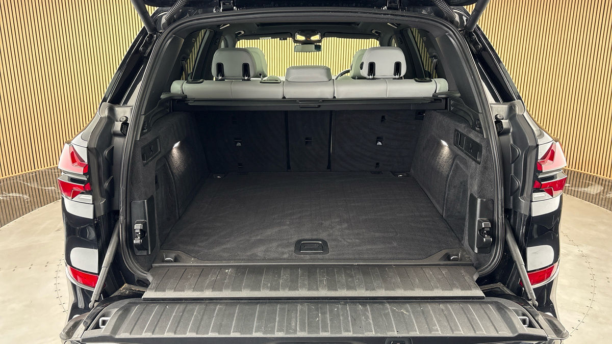 BMW X5 Image 11
