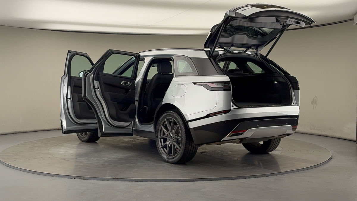 More views of Land Rover Range Rover Velar