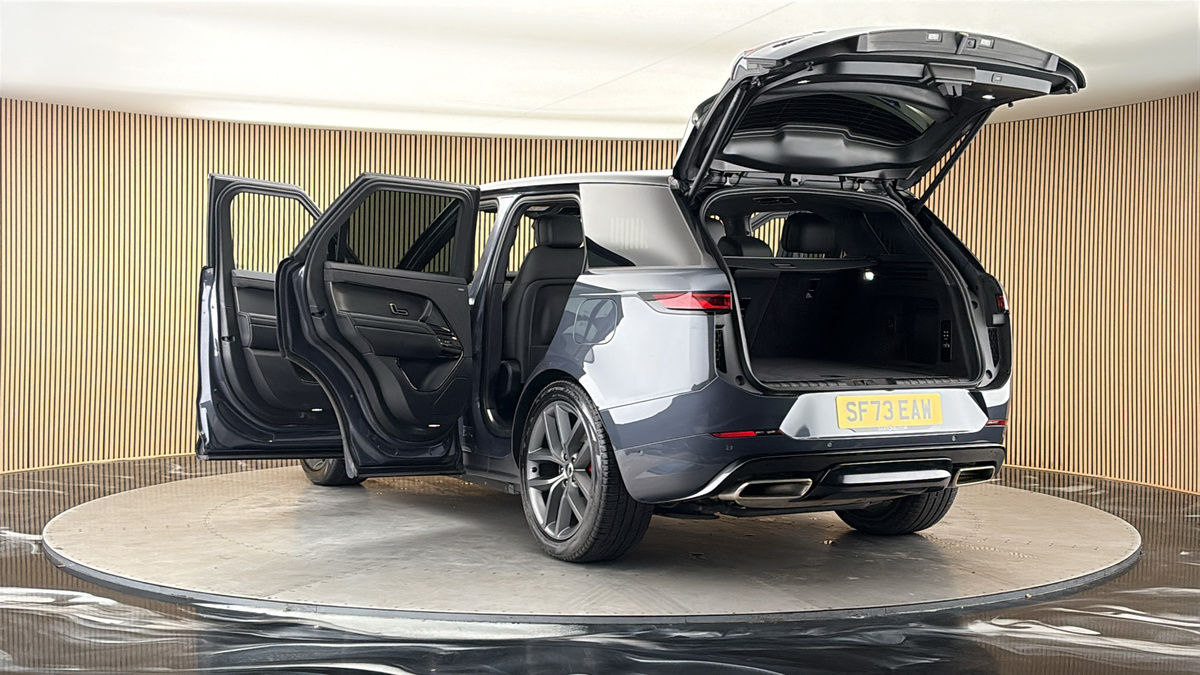 Land Rover Range Rover Sport Image 23