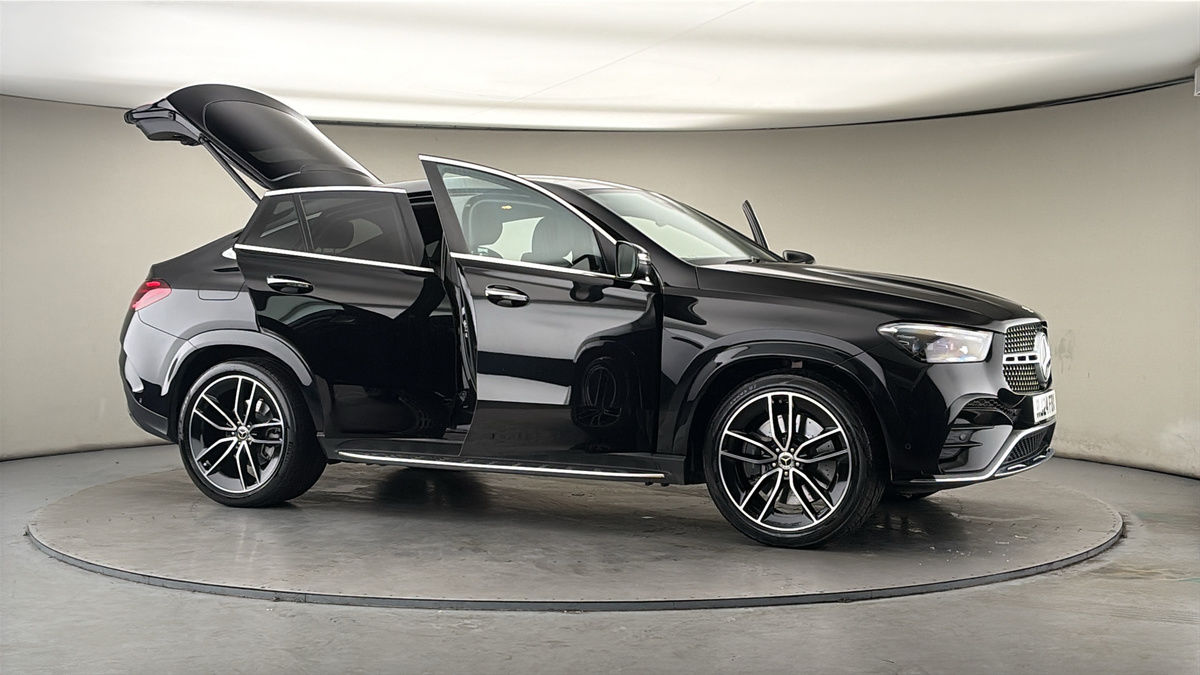 More views of Mercedes-Benz GLE