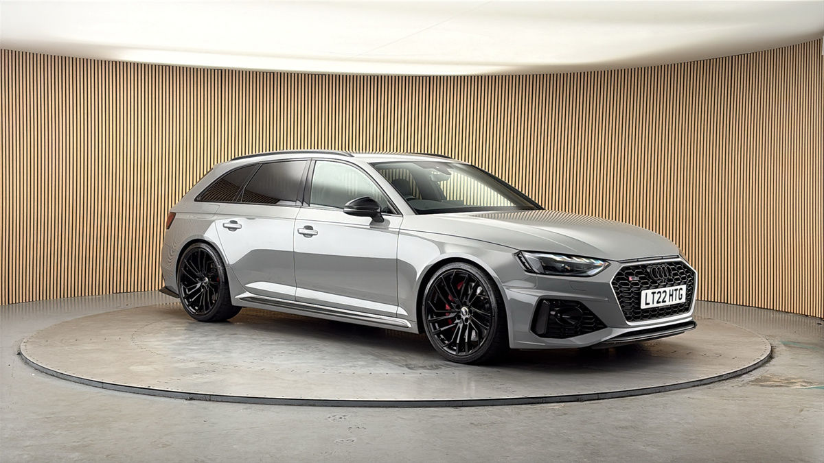More views of Audi RS4 Avant