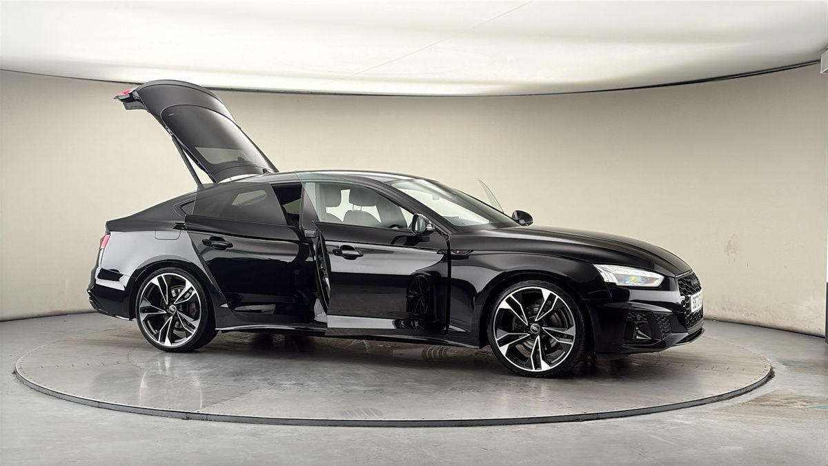 More views of Audi A5