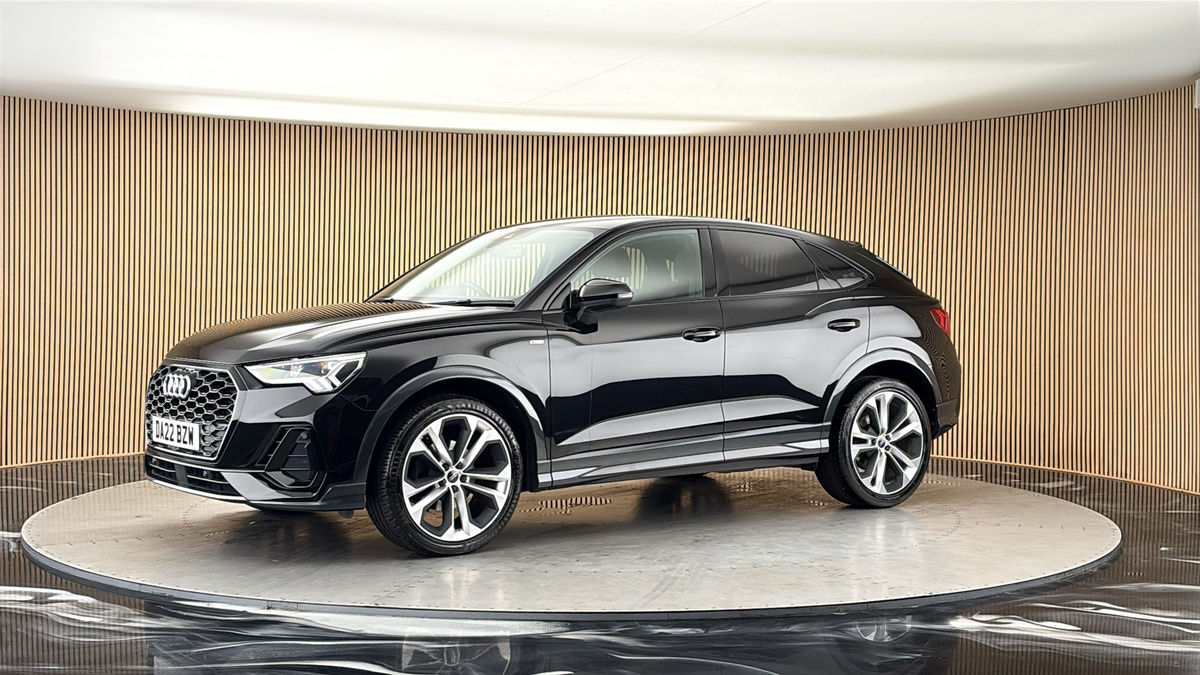 More views of Audi Q3
