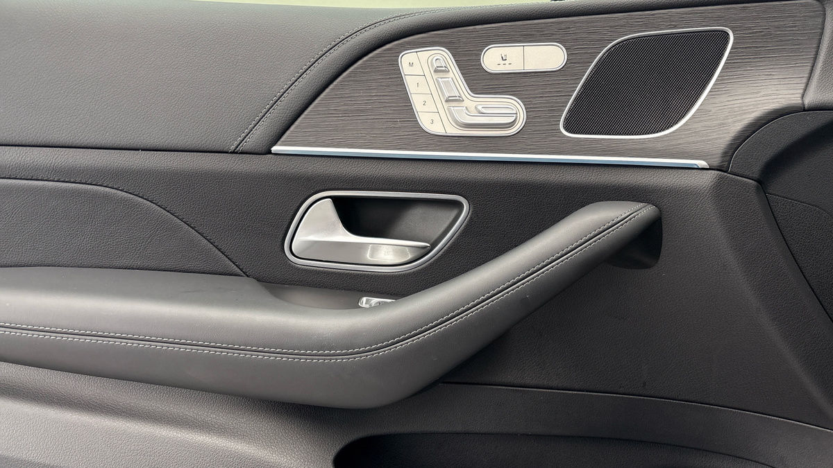 Mercedes-Benz GLE Image 19